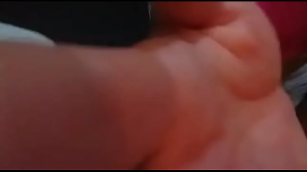 Mia moglie si masturba per un mio amico